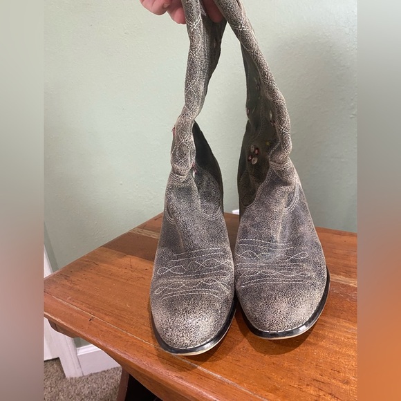 Anthropologie Seychelles Cowboy Boots Flowers Suede Western Country Size 9.5 - Picture 3 of 12